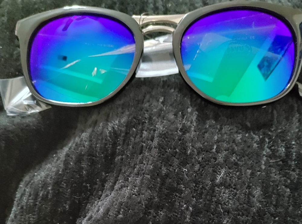 NWT Sun Rayz Blue Mirrored Glasses